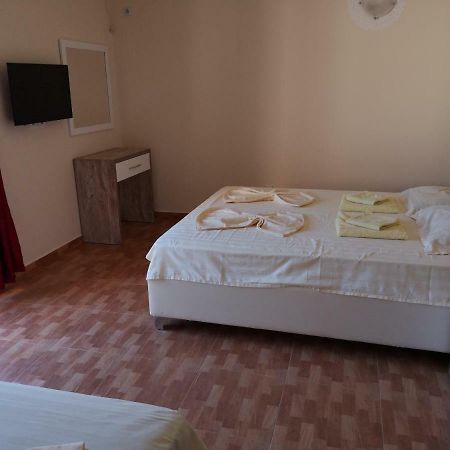 Rooms Ibrocevic ウルツィニ エクステリア 写真